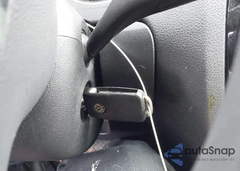 2017 Volkswagen Jetta 1.4T S z USA, uszkodzony, nr VIN 3VW2B7AJ8HM330686